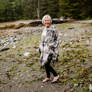 Poncho | FLOW - Aztec - southwest - navajo - geometric