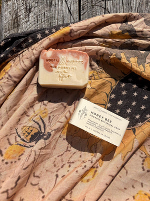 HONEY BEE | Botanical Soap