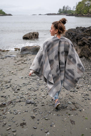Reversible Shawl | FLOW